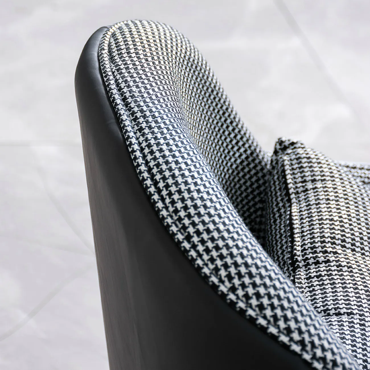 Дизайнерское кресло LaLume-KK00171 Дизайнерское кресло LaLume-KK00171