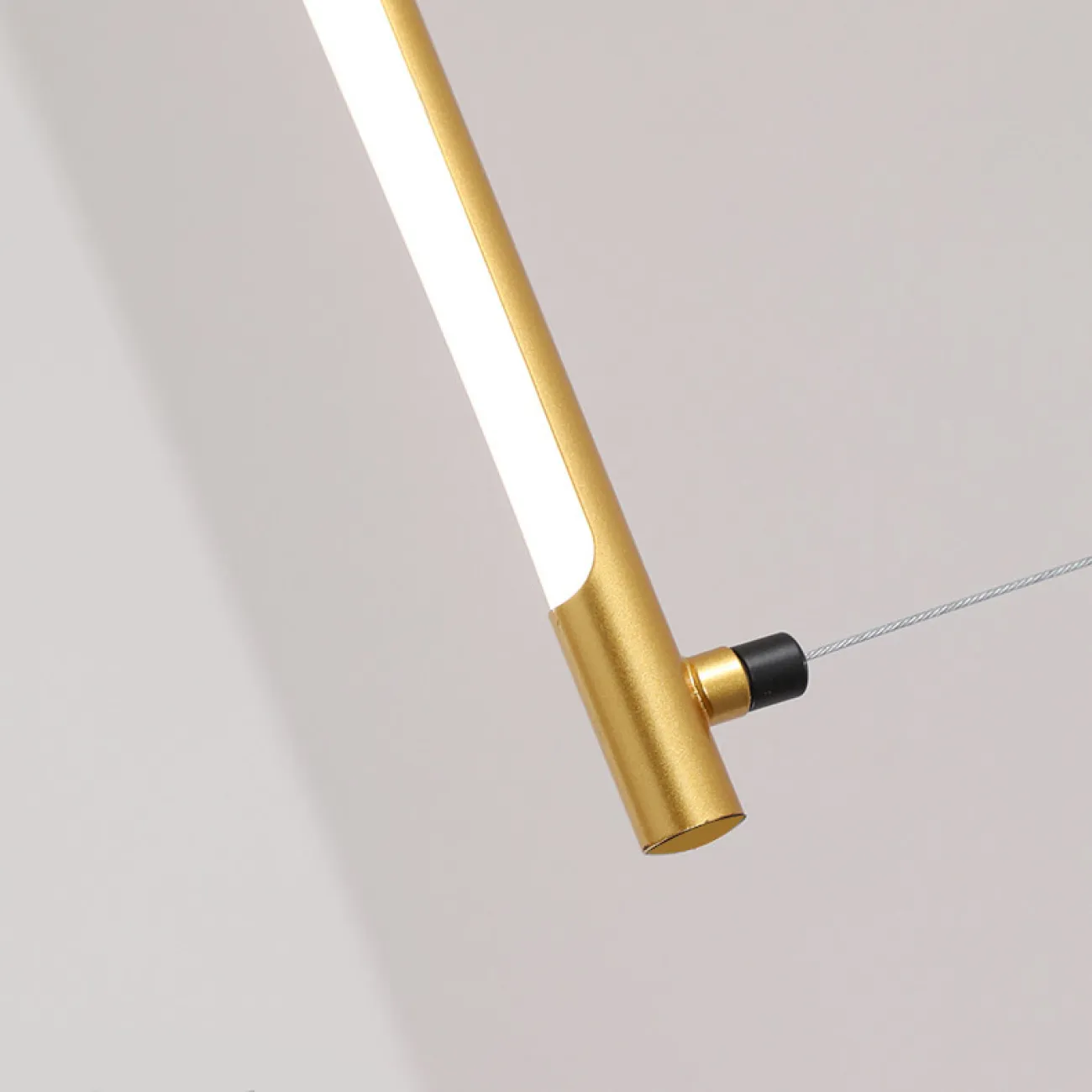 Подвесной светильник HETLEY B L2 Gold Black от ImperiumLoft