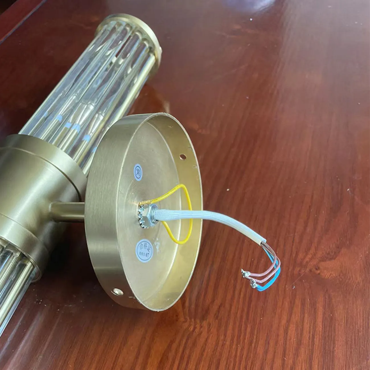 Настенный дизайнерский светильник из латуни и стеклянных стержней в американском стиле HILDIS WALL H45