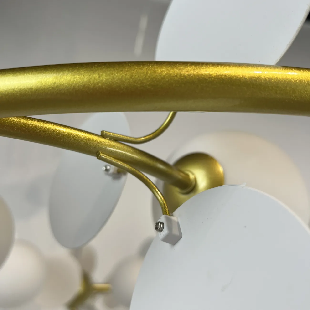 Кольцевая люстра MATISSE R SELF D105 от ImperiumLoft Кольцевая люстра MATISSE R SELF D105 от ImperiumLoft