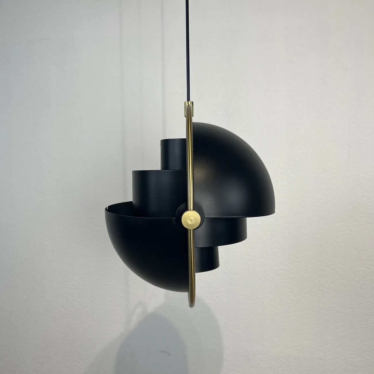 Люстра Louis Weisdorff Gubi Multi-lite Suspension Lamp Black от ImperiumLoft