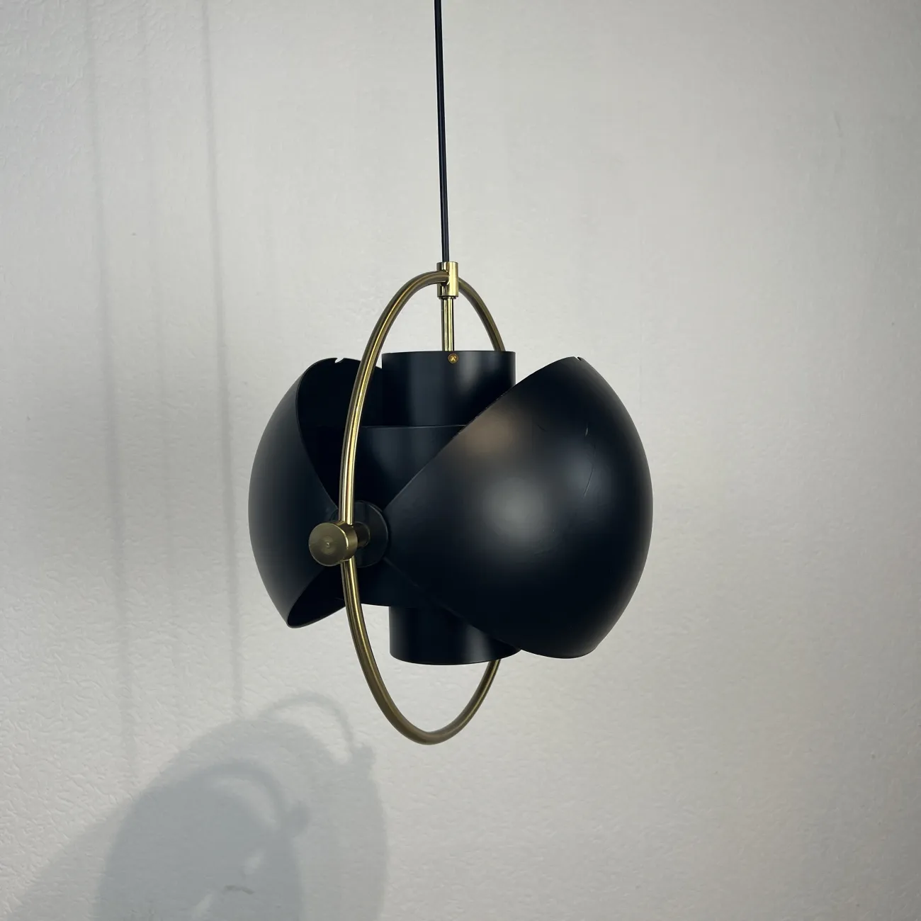 Люстра Louis Weisdorff Gubi Multi-lite Suspension Lamp Black от ImperiumLoft