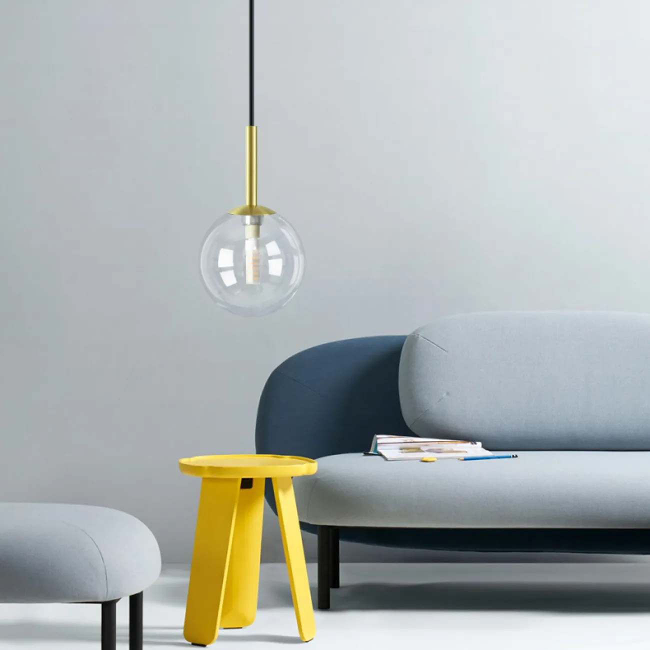 Подвесной светильник в виде стеклянного шара