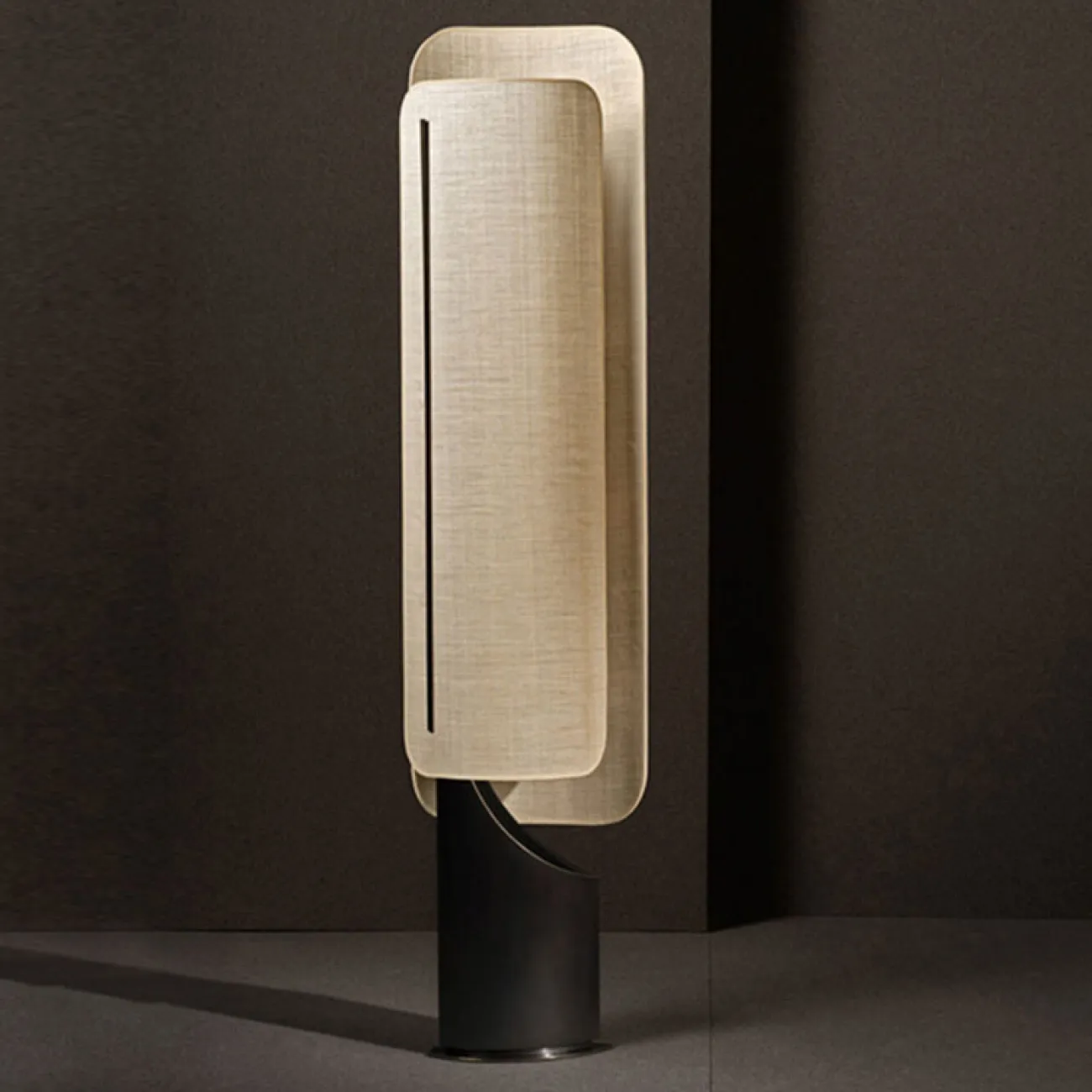 Дизайнерский торшер с цилиндрическим абажуром из двух текстильных сегментов со скругленными краями JANNA