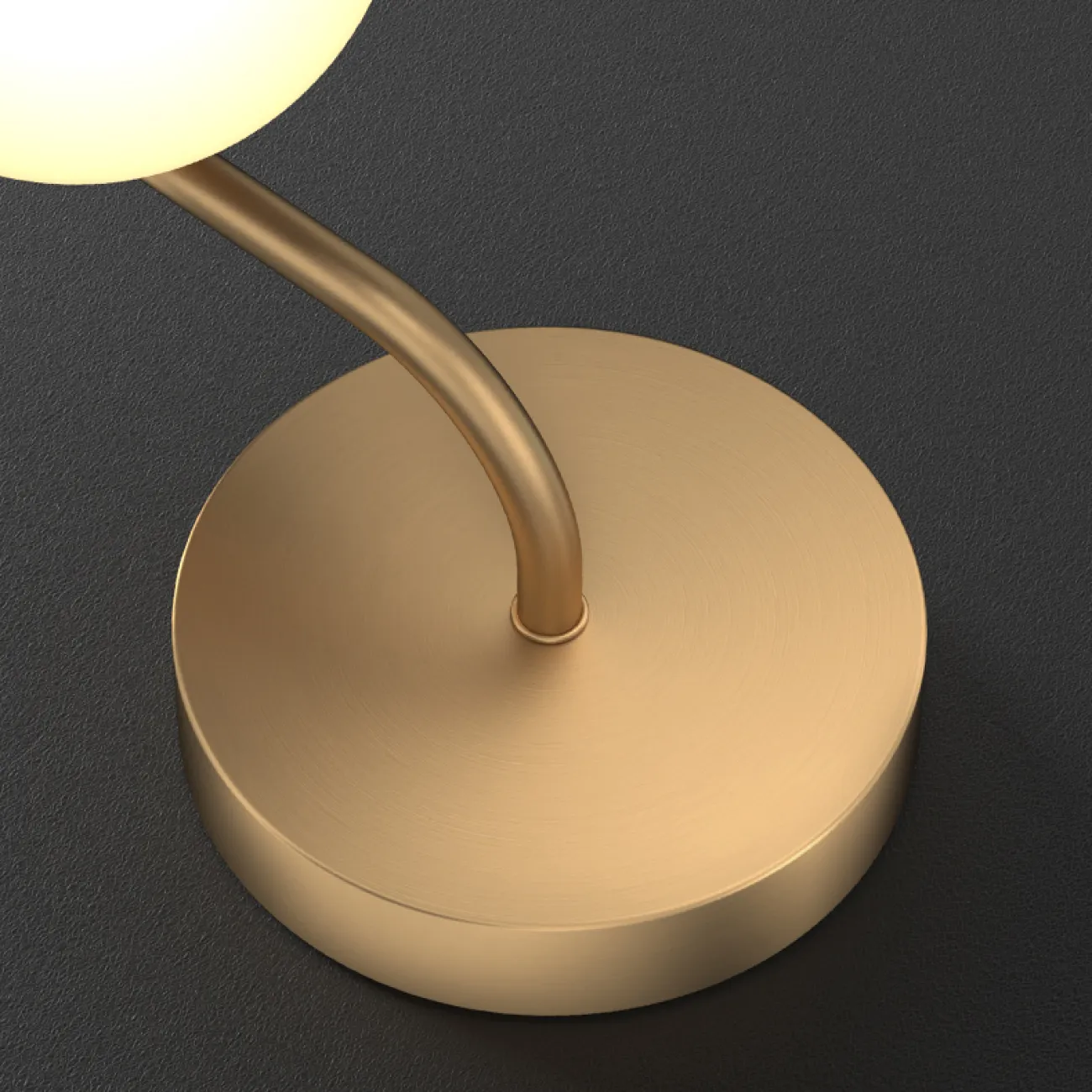 Серия настенных светильников с белыми шарообразными плафонами из стекла на горизонтальной рейке с круглыми креплениями SVALE L65