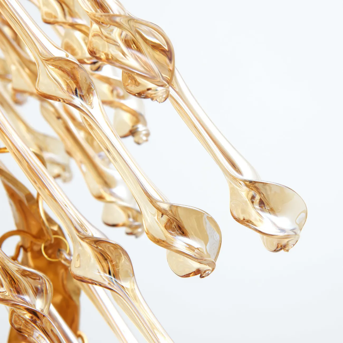 Подвесная люстра AVOLO GOLD от ImperiumLoft Подвесная люстра AVOLO GOLD от ImperiumLoft