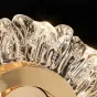 Настенный светодиодный светильник с закольцованным рассеивателем, стилизованным под лепестки на кронштейне с круглым креплением MILIA WALL