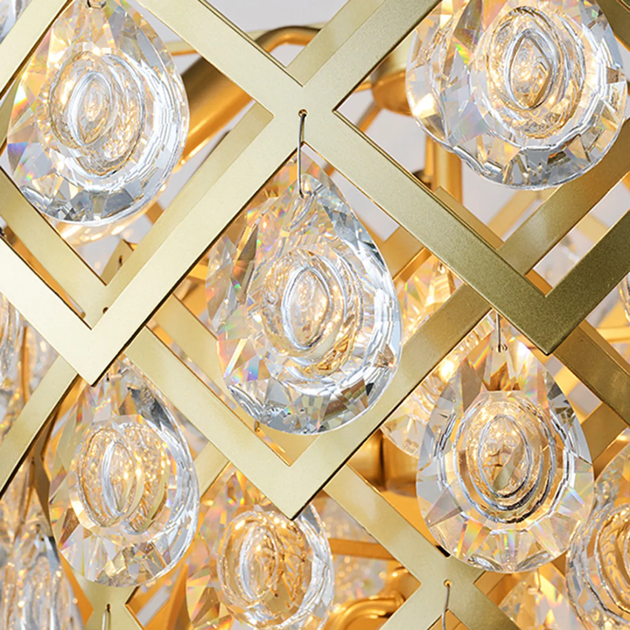 Подвесная люстра RIGDOM B D63 от ImperiumLoft Подвесная люстра RIGDOM B D63 от ImperiumLoft