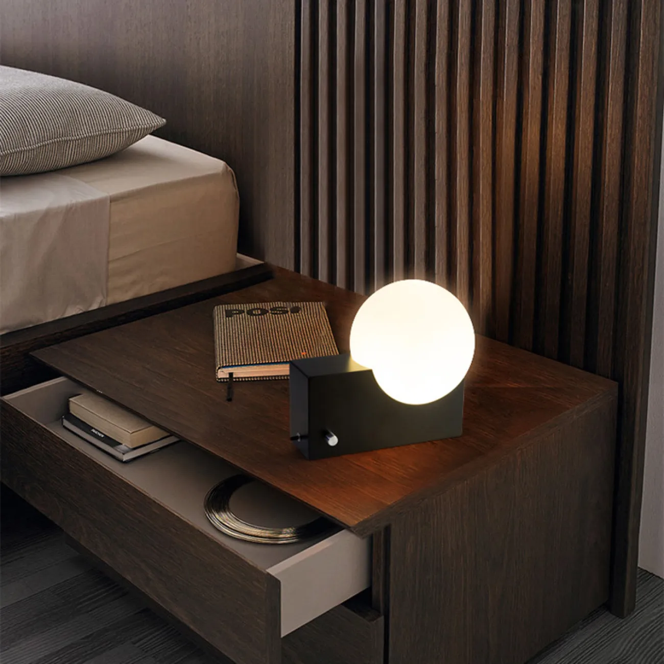 Настольная лампа STRIKE TAB PACO TAB Chrome от ImperiumLoft