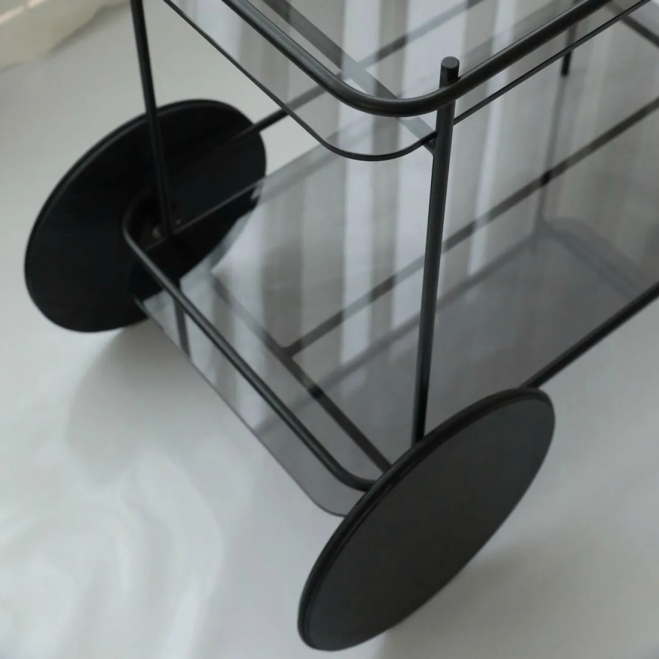 Дизайнерский журнальный столик - LaLume-AP00333