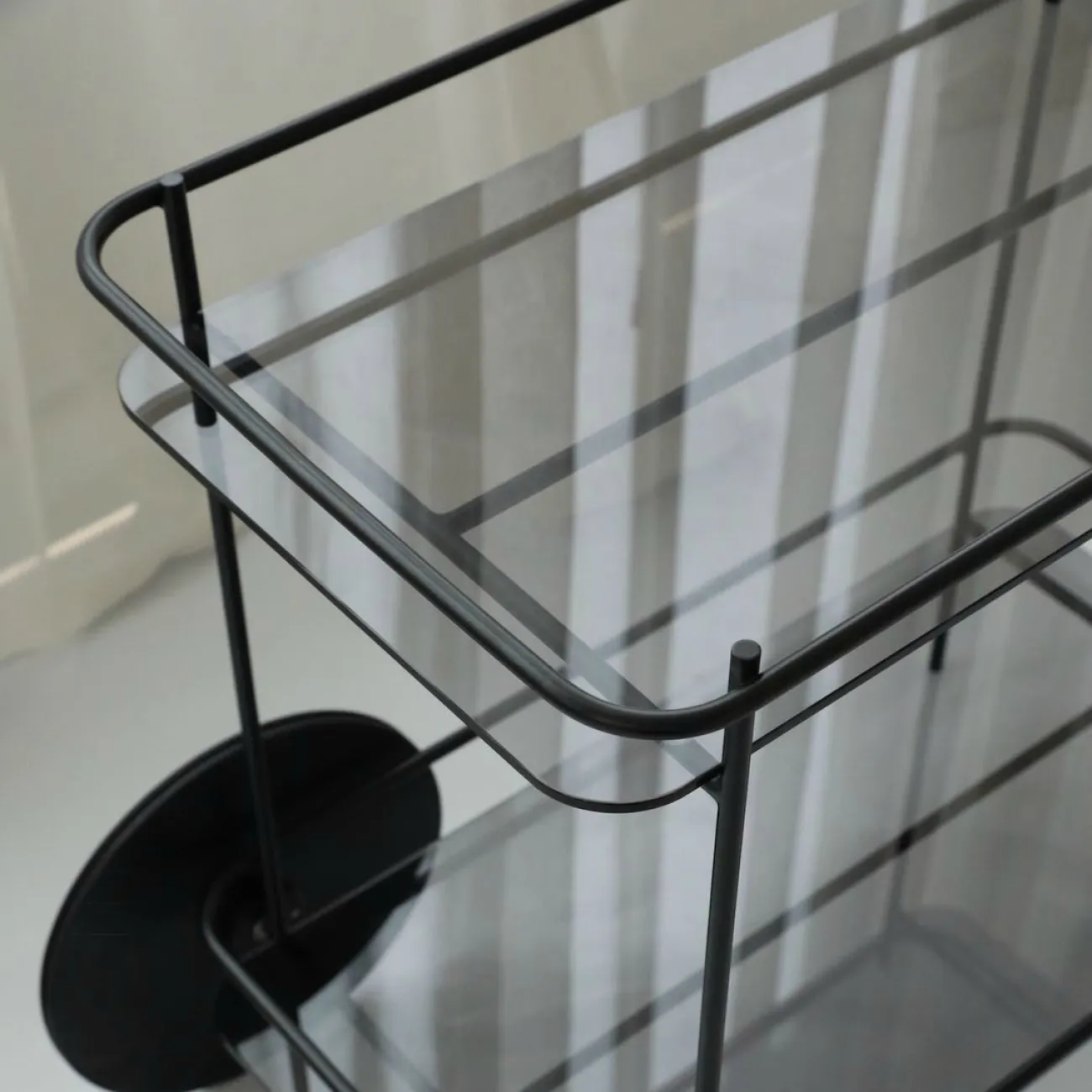 Дизайнерский журнальный столик - LaLume-AP00333