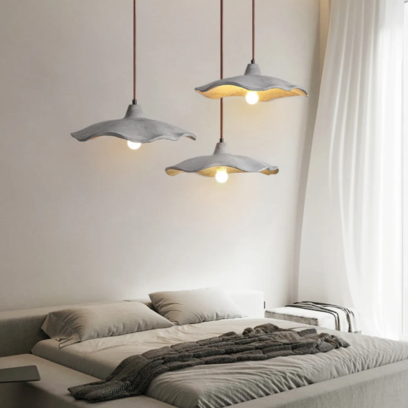 Готовая комбинация подвесных светильников с купольными абажурами из керамики и дерева с природными мотивами ARMIN COMBO L80