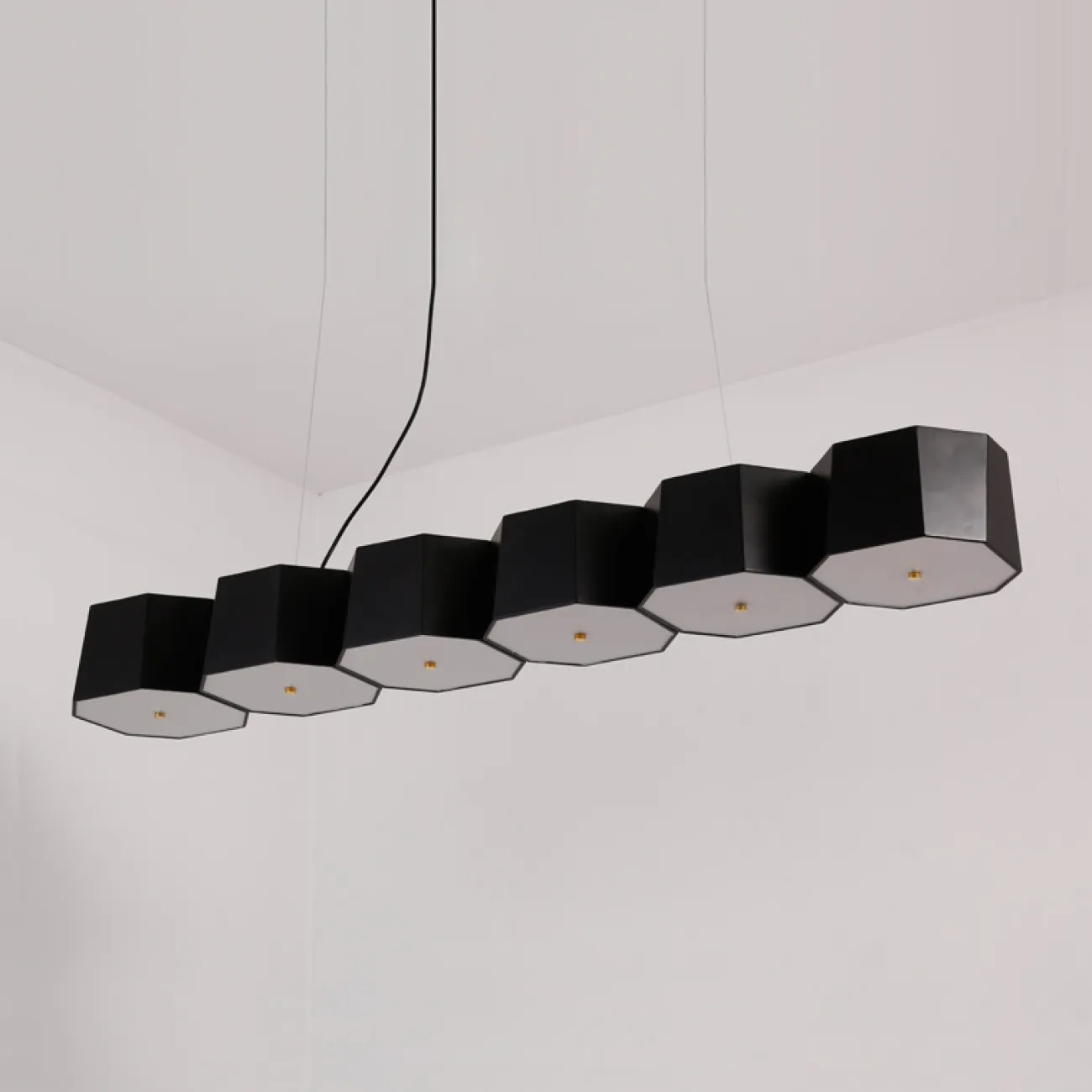 Подвесной реечный светильник PRIZMA L132 от ImperiumLoft