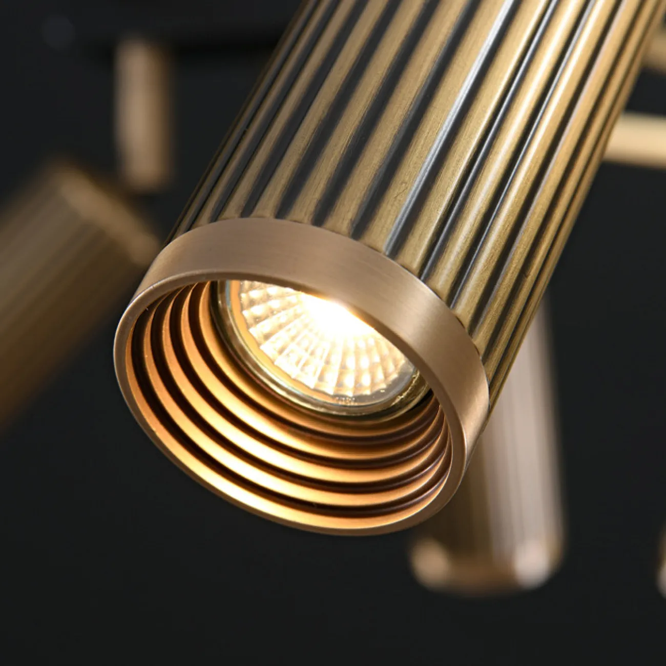 Подвесная люстра TRIGGER CH от ImperiumLoft