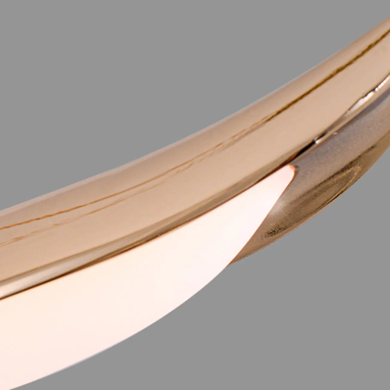 Готовая комбинация подвесных светодиодных светильников c изогнутыми плафонами, стилизованными под крылья птиц FLYER MORE L90