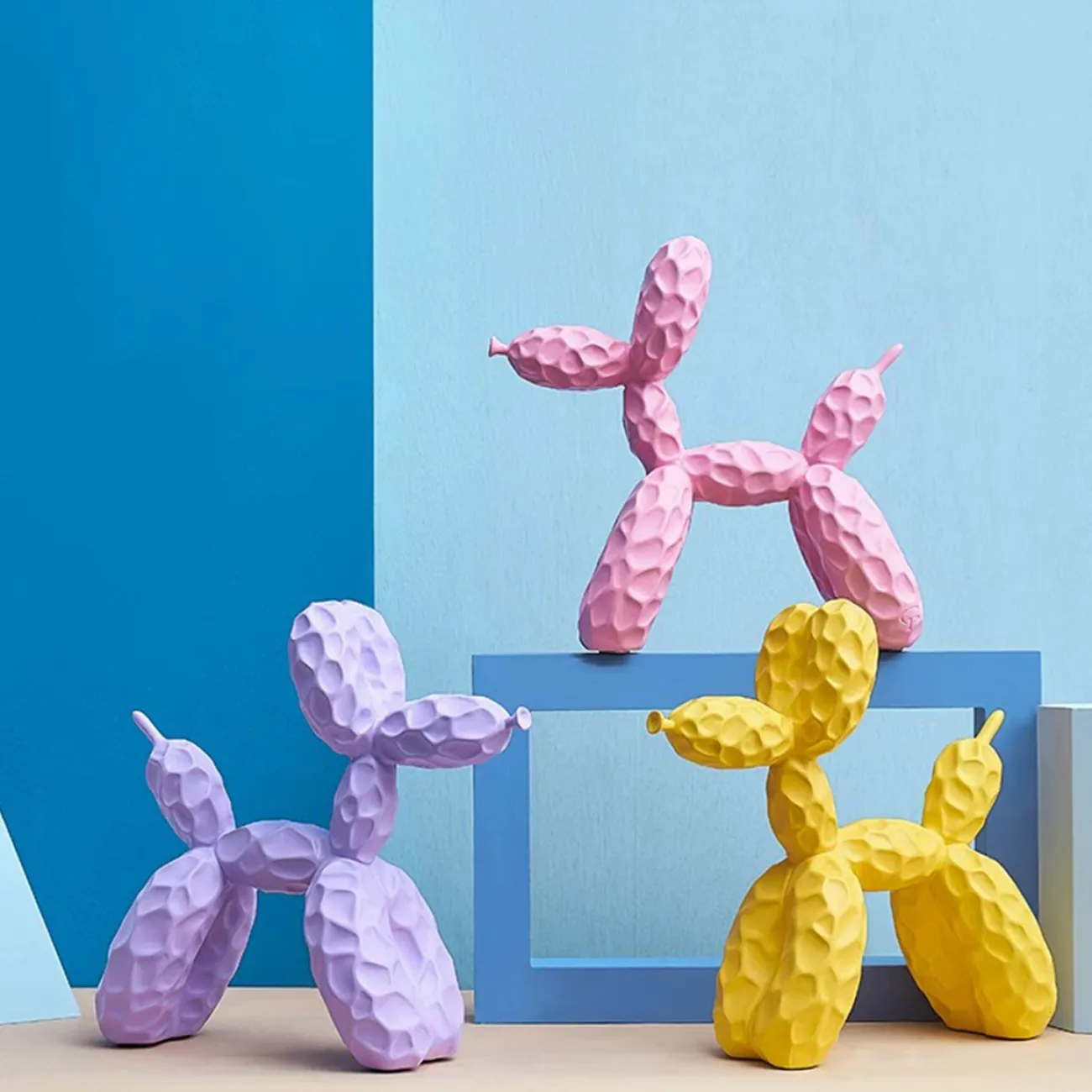 Дизайнерская скульптура собаки LaLume-SKT00179 