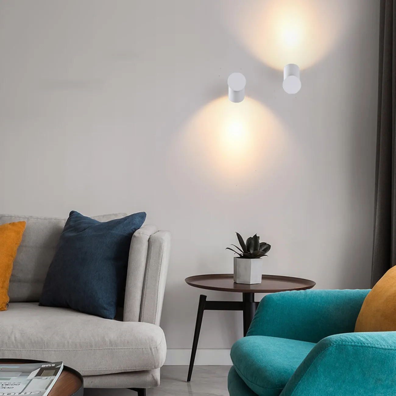 Серия настенных светодиодных светильников со скошенным цилиндрическим плафоном на трубчатом корпусе DONIA Black