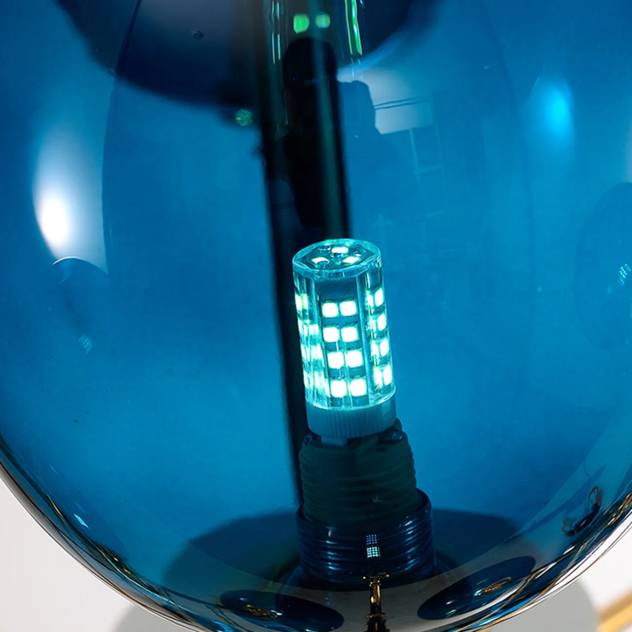 Люстра на штанге COBALT от ImperiumLoft