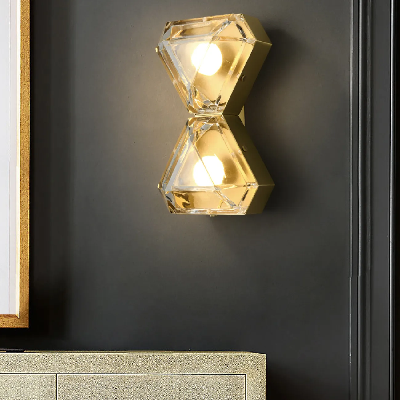 Настенный светильник GALLERY WALL H30 от ImperiumLoft