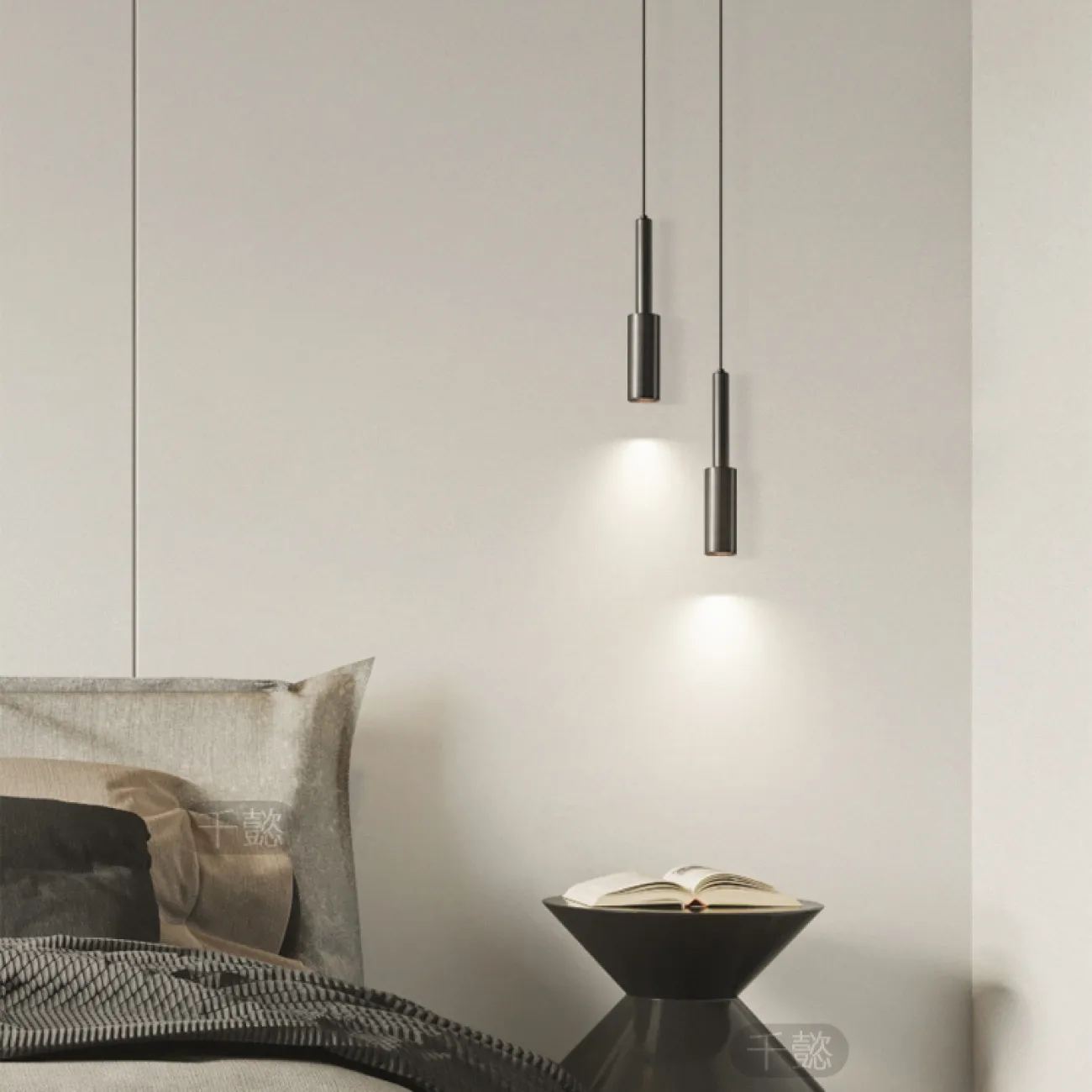 Готовая комбинация подвесных светодиодных светильников с цилиндрическим корпусом из настоящей и черненой латуни BERNARD B DUO Brass