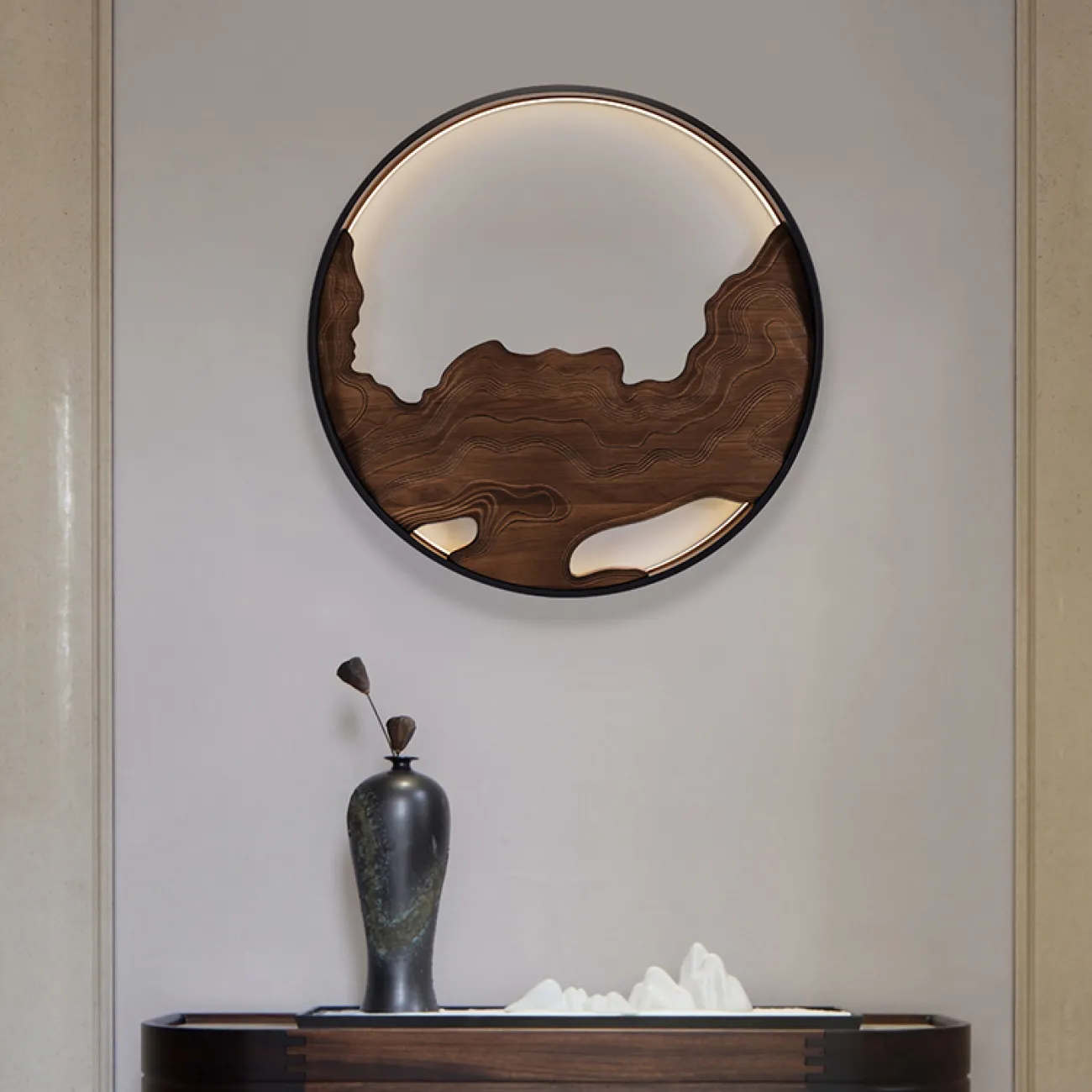 Серия настенных светодиодных светильников с деревянным декором на кольцевом корпусе ARNAR D81,5 Sand