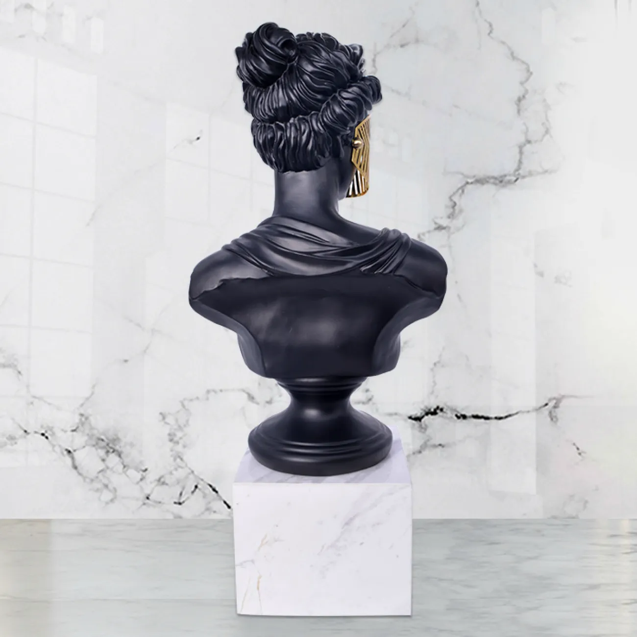 Дизайнерская скульптура женщины LaLume-SKT00110 Дизайнерская скульптура женщины LaLume-SKT00110