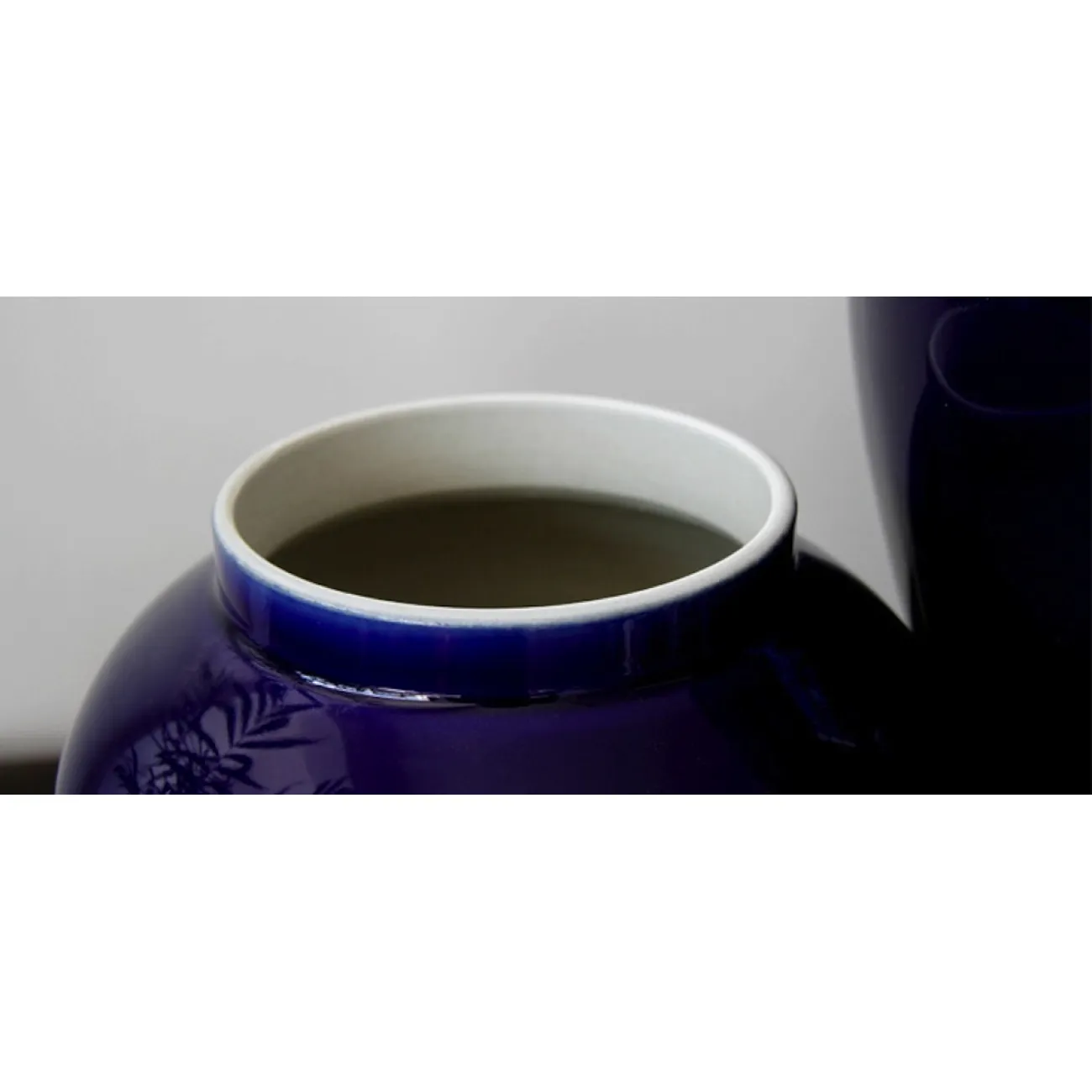 Ваза Violet big от LaLume