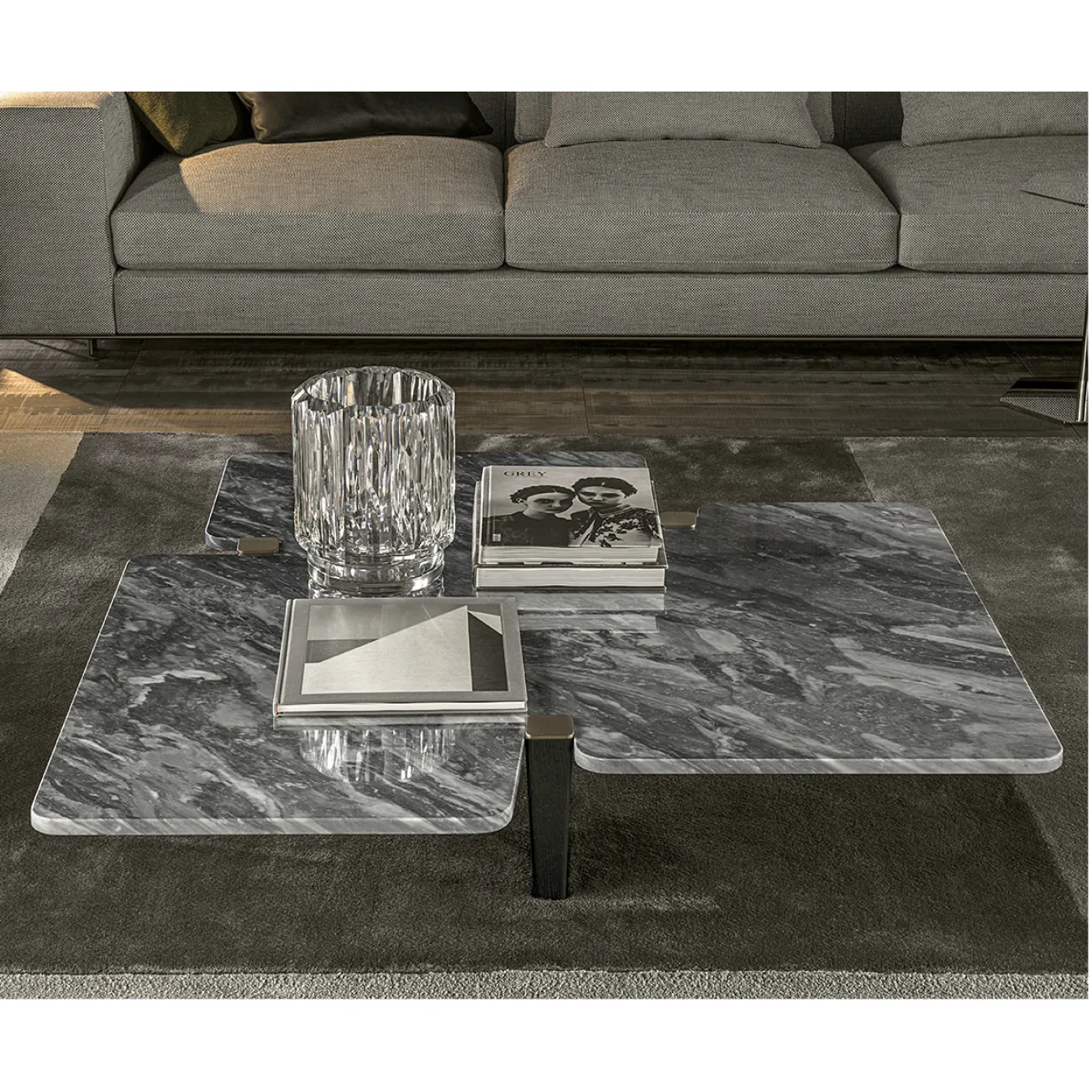 Дизайнерский журнальный столик LaLume-AP00239