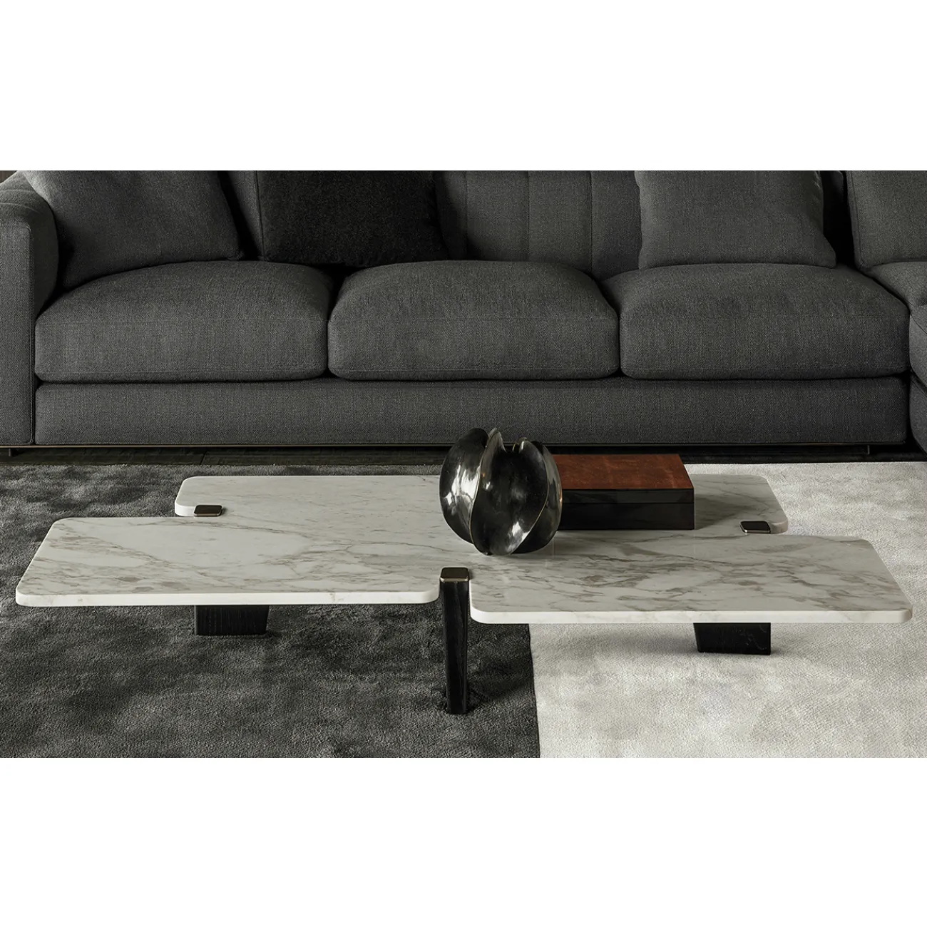 Дизайнерский журнальный столик LaLume-AP00239