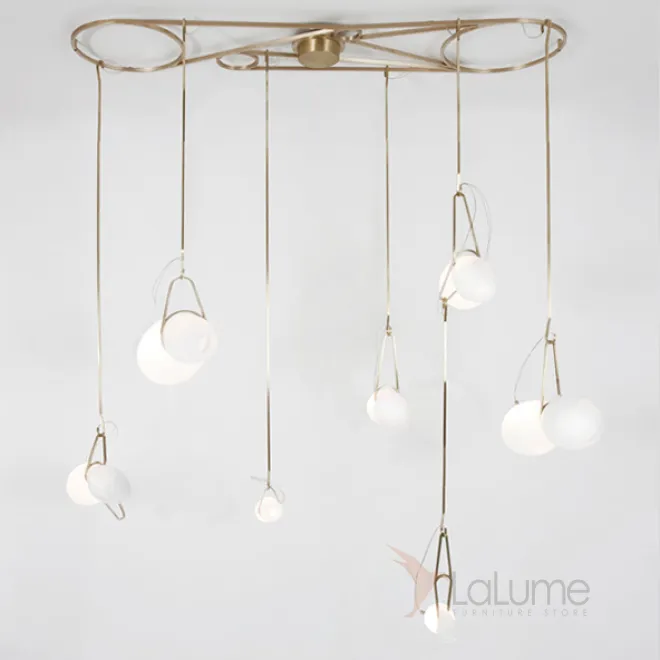 Люстра в стиле постмодерн цвета латуни с изогнутым стеклом clamp 7 от ImperiumLoft