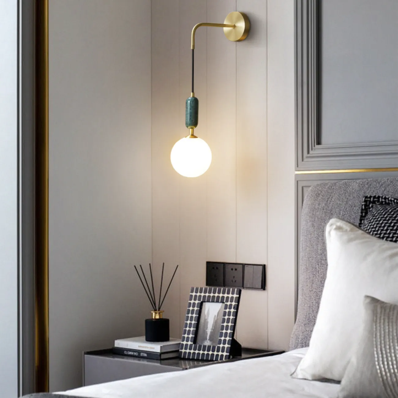 Настенный светильник PETIT C WALL Green от ImperiumLoft