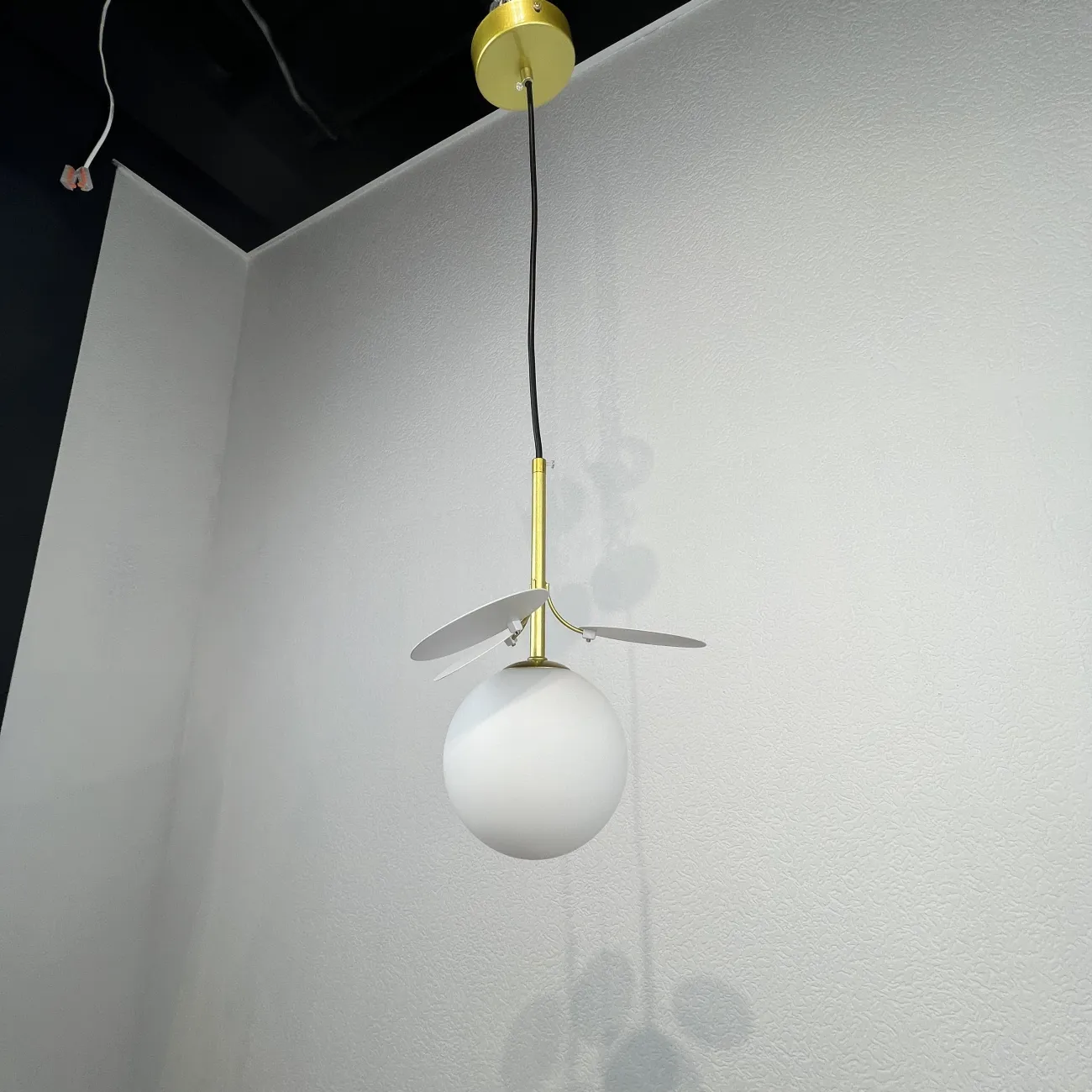 Подвесной светильник MATISSE ONE White 1 от ImperiumLoft Подвесной светильник MATISSE ONE White 1 от ImperiumLoft