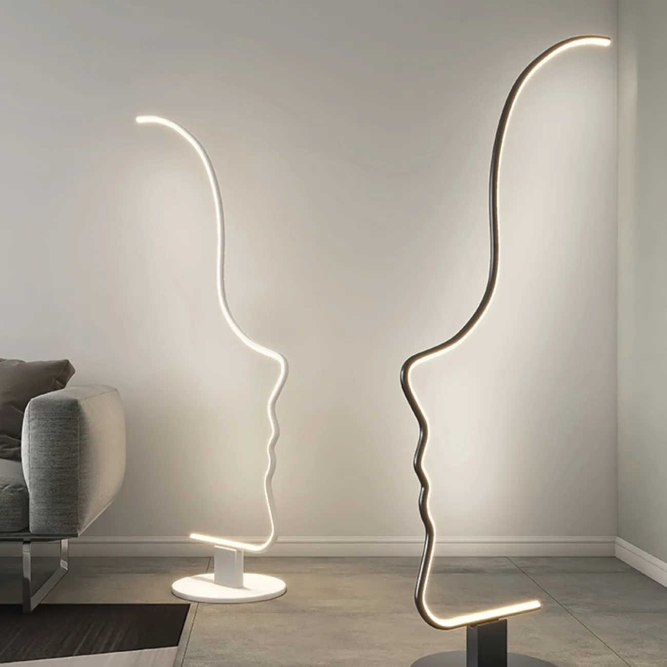 Дизайнерский торшер в виде изогнутой светодиодной стойки, стилизованной под человеческий профиль DAFNE Black Трехцветный свет