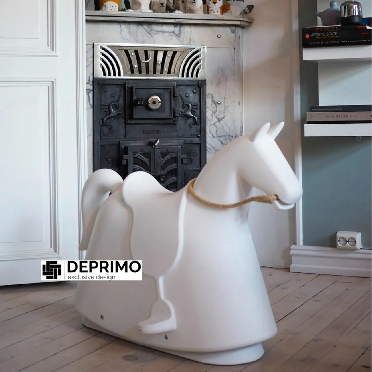 Дизайнерская скульптура лошадь LaLume-SKT00184