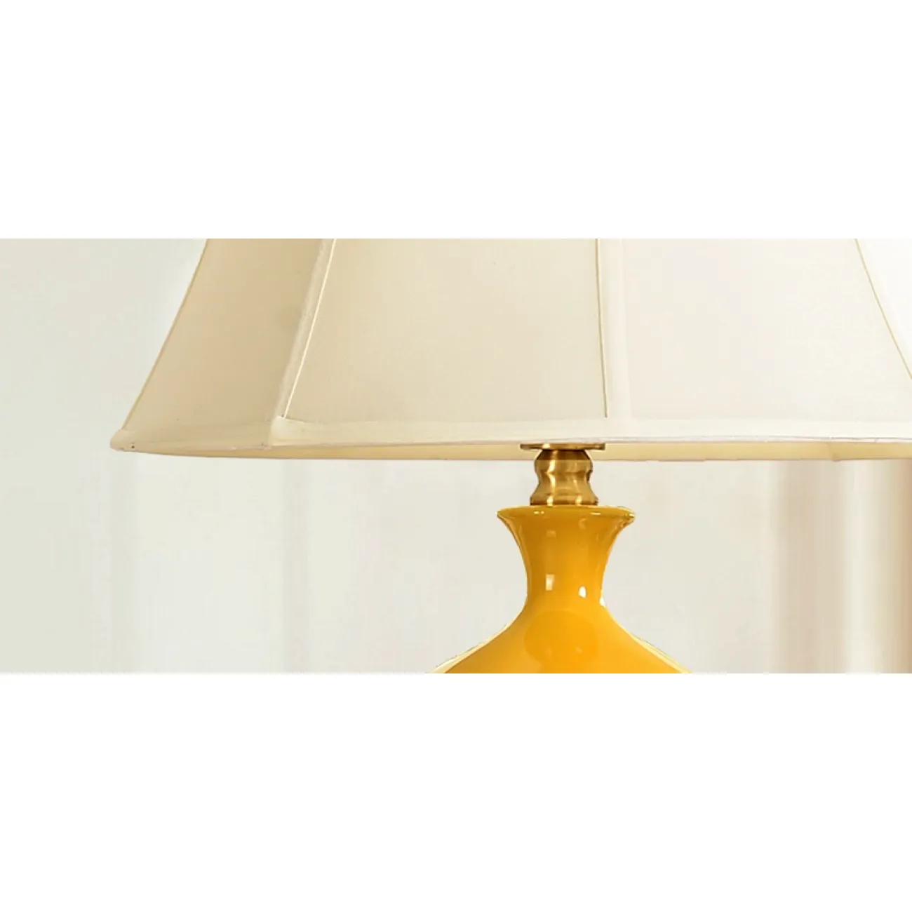 Настольная керамическая лампа с узором Mey от LaLume