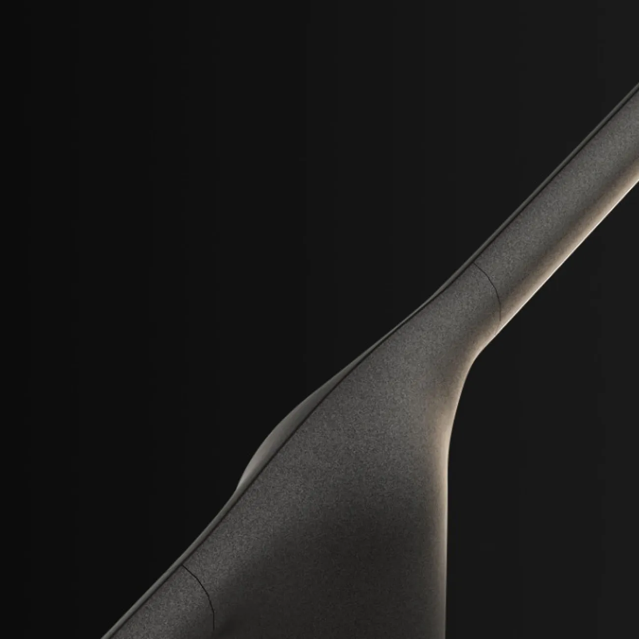 Серия настенных светодиодных светильников с черными вытянутыми плафонами в виде вертикальных стоек с каплевидным креплением AGGI H120