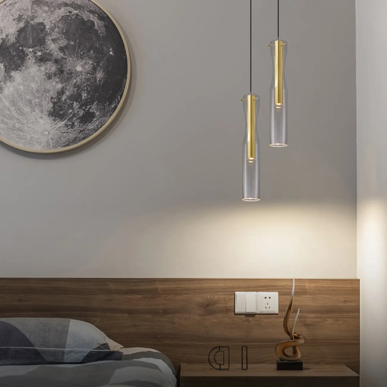 Готовая комбинация подвесных светодиодных светильников с двумя цилиндрическими плафонами в стеклянном корпусе в форме песочных часов MANI DUO Black