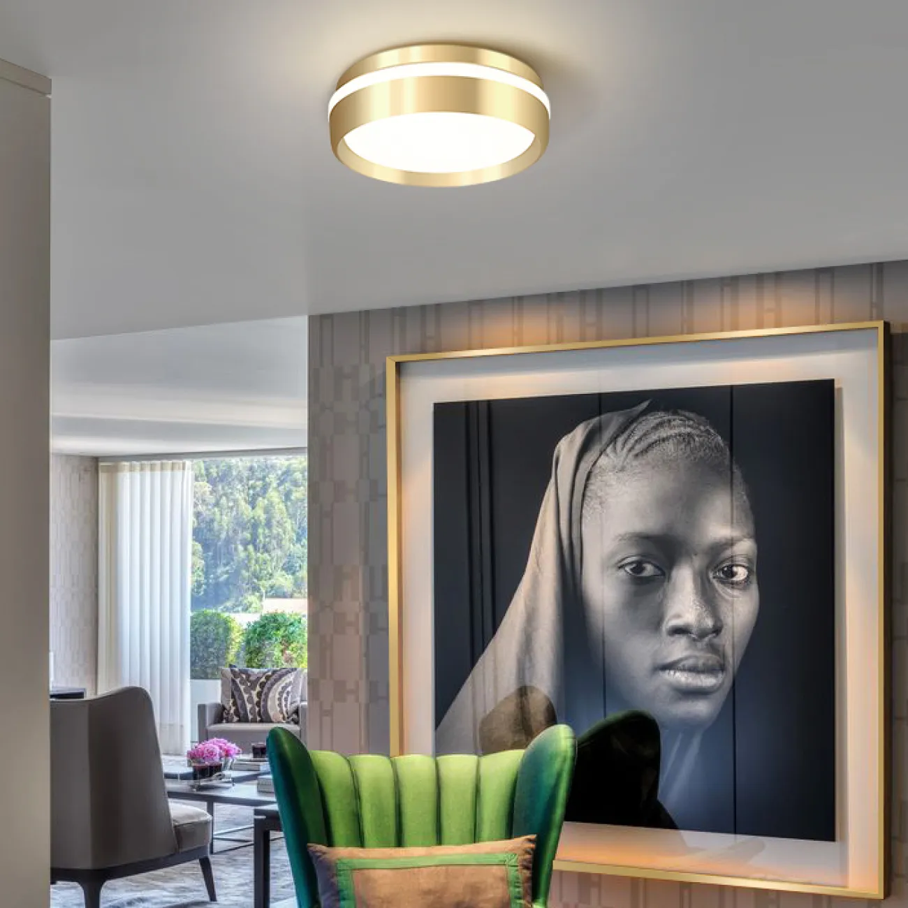 Точечный светодиодный светильник с круглой LED-панелью и световой окантовкой на цилиндрическом корпусе FAM 4000К