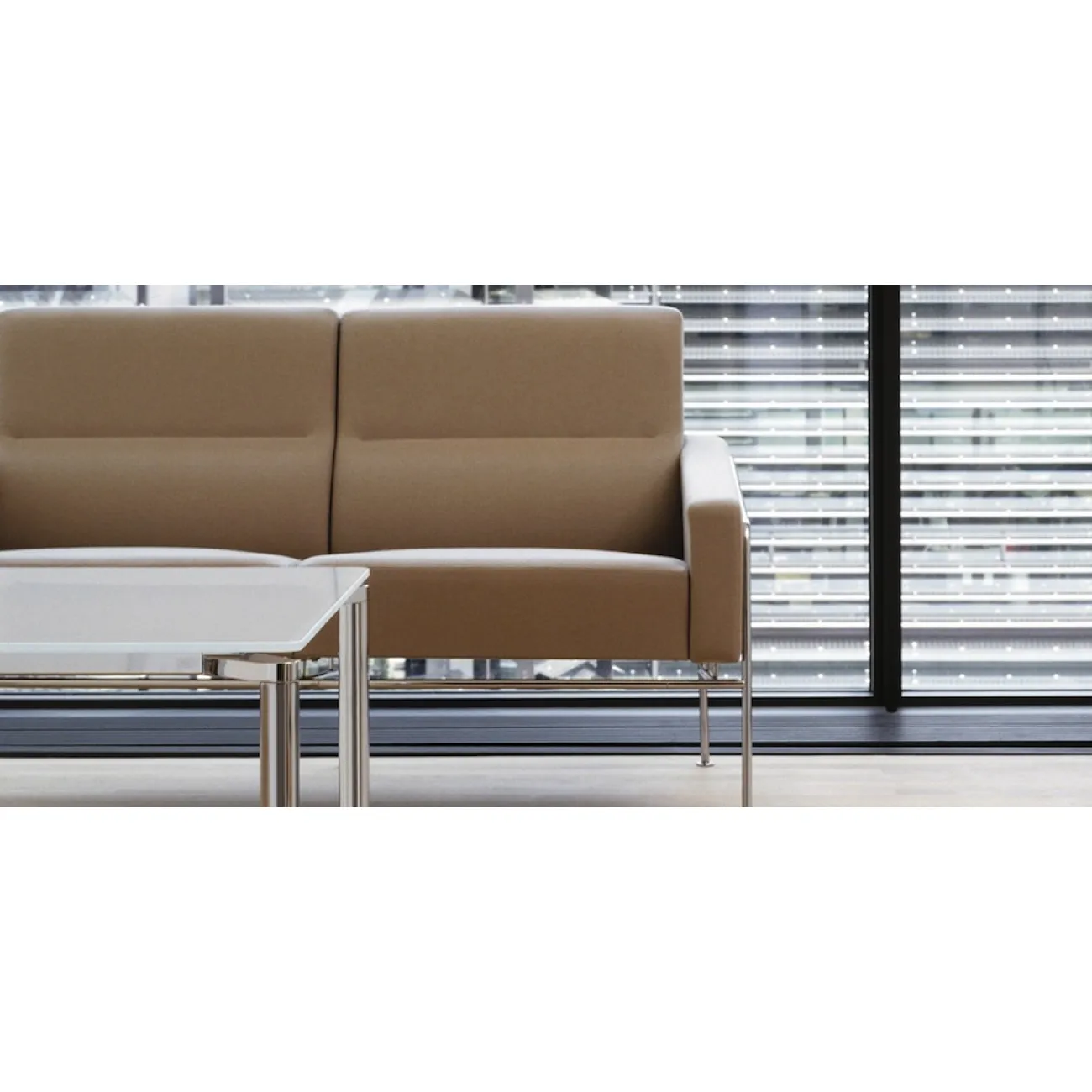 Диван 3300 series 2 seater designed by Arne Jacobsen in 1958 от LaLume Диван 3300 series 2 seater designed by Arne Jacobsen in 1958 от LaLume