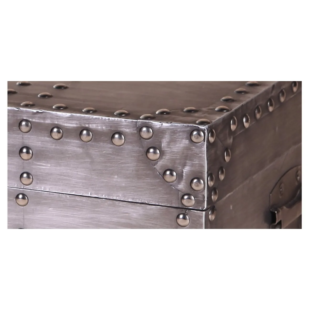 Сундук Alumi Retro от LaLume Сундук Alumi Retro от LaLume