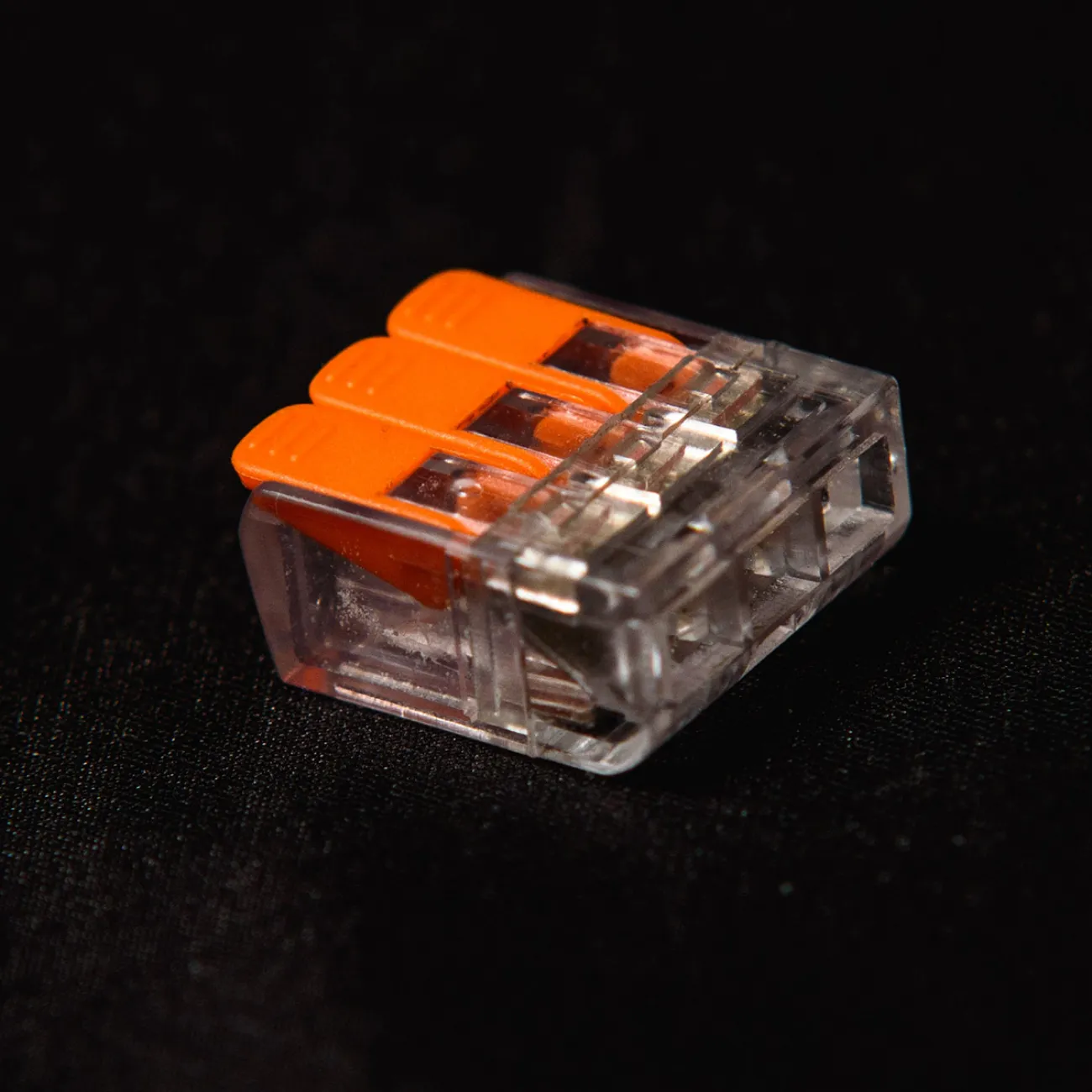 Коннектор WattMe CMK - 221-613 клемма 3-проводная от LaLume