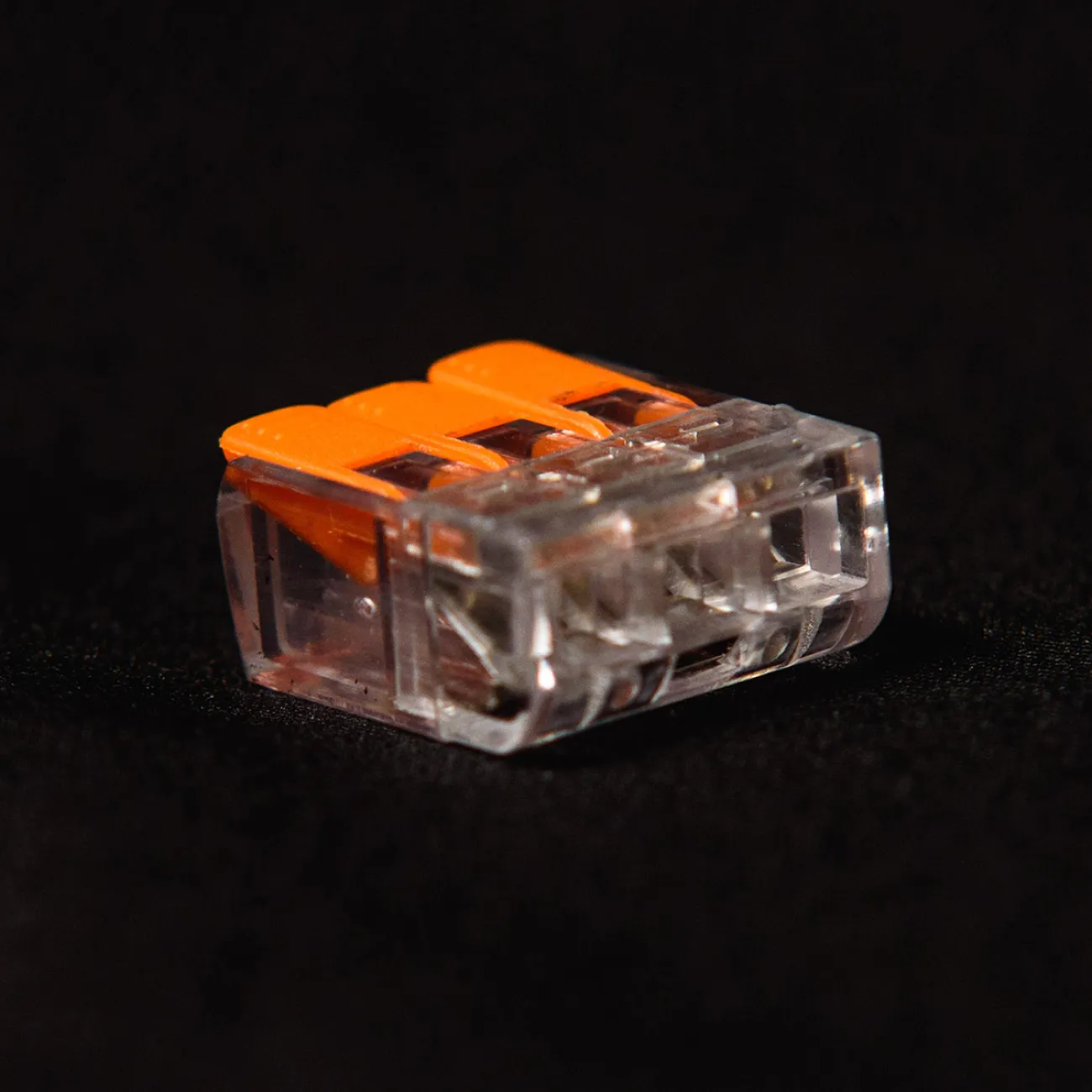 Коннектор WattMe CMK - 221-613 клемма 3-проводная от LaLume