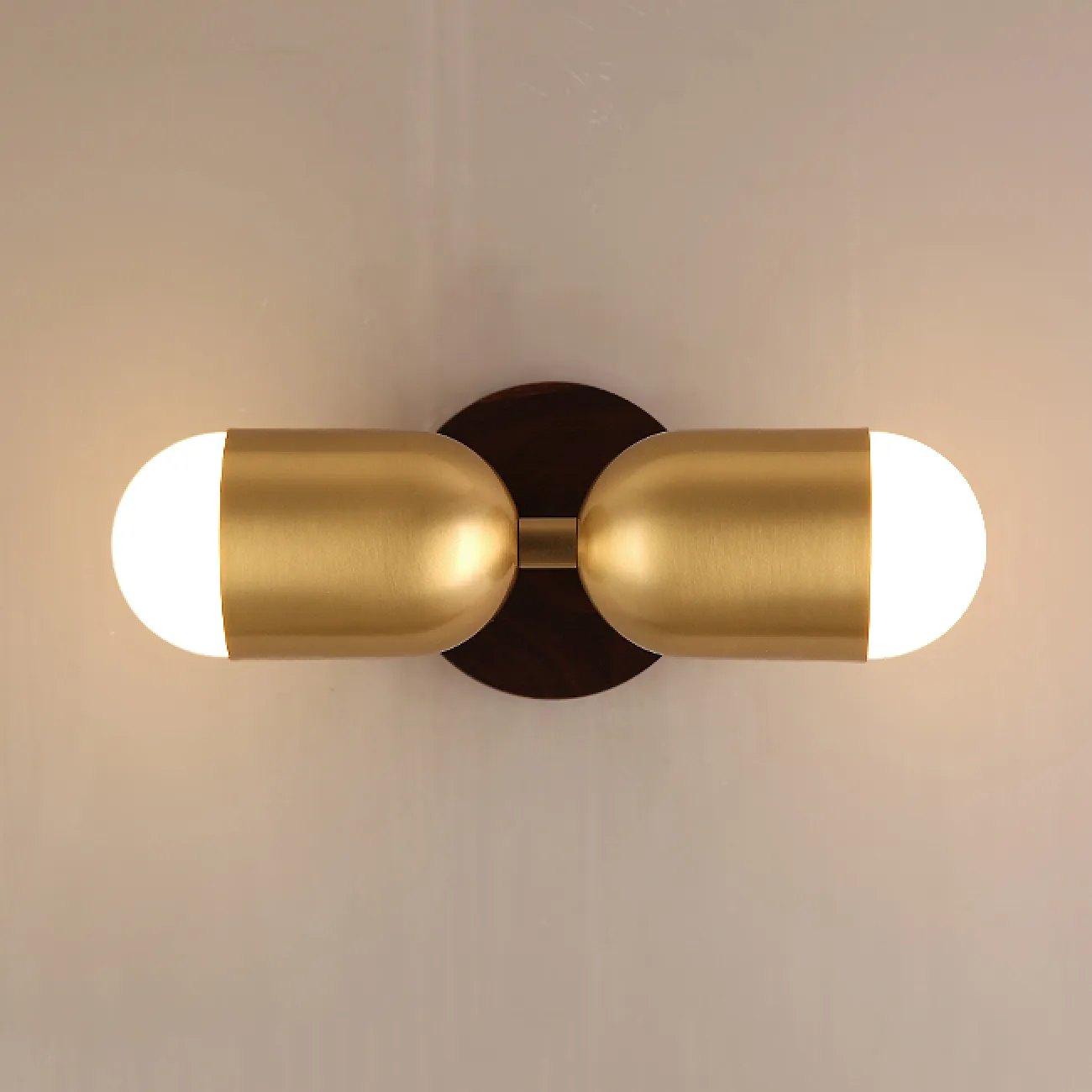 Настенный светильник CHRIS B Brass от ImperiumLoft