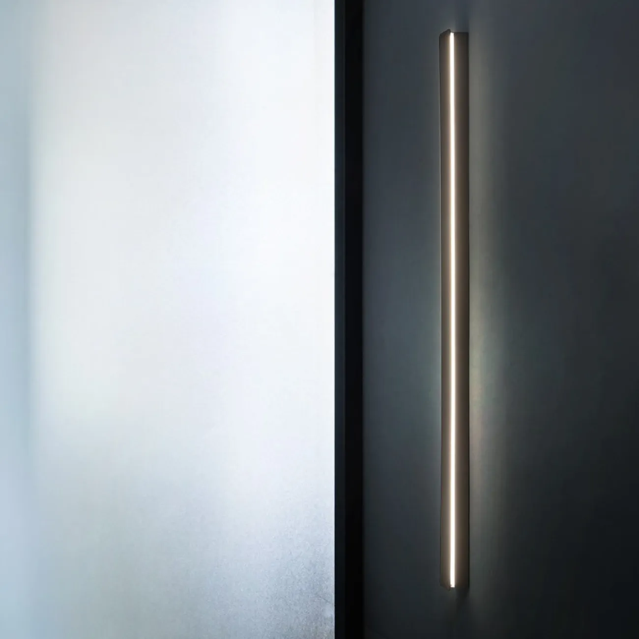 Настенный светодиодный светильник LIVE от ImperiumLoft