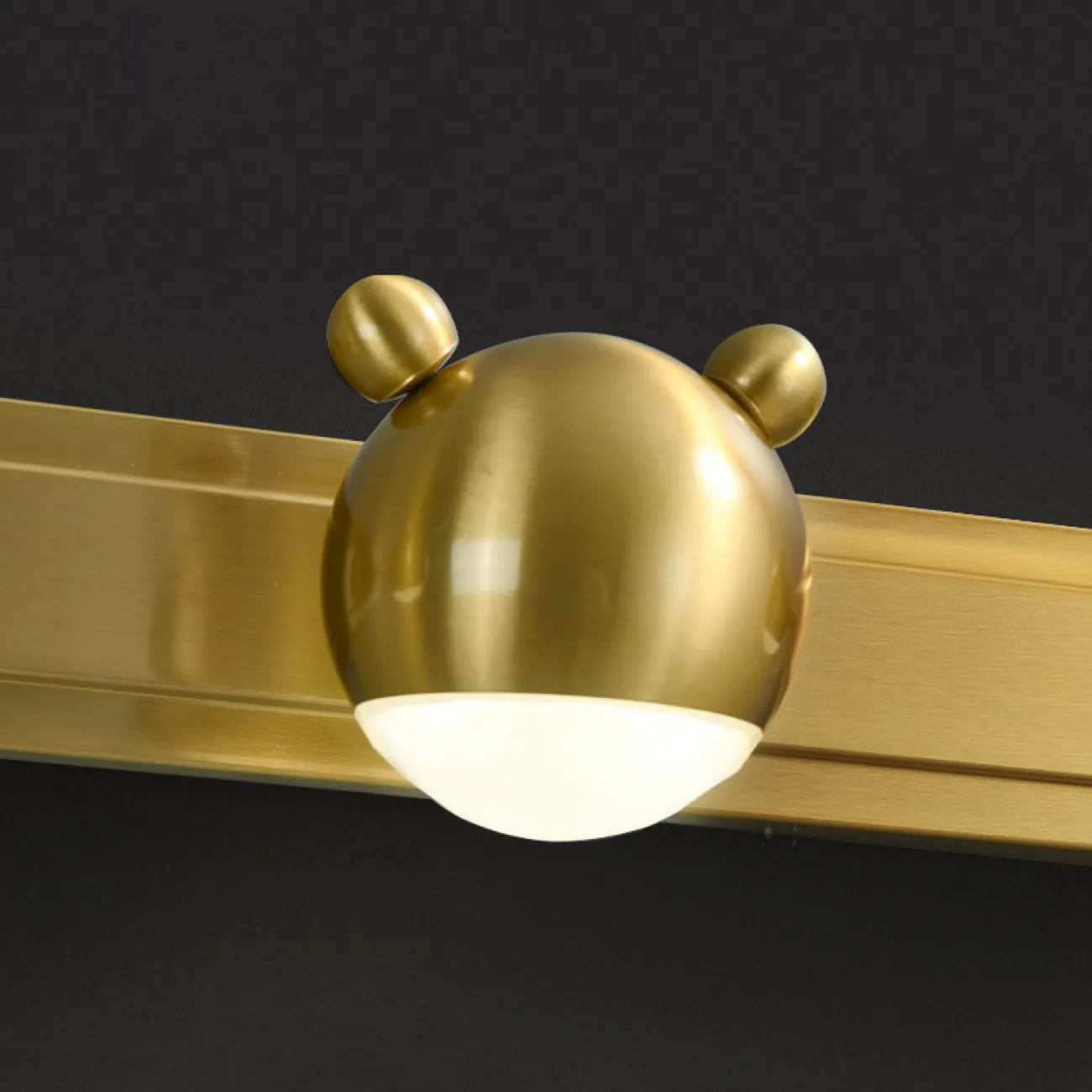 Настенный светильник BEAR L4 от ImperiumLoft