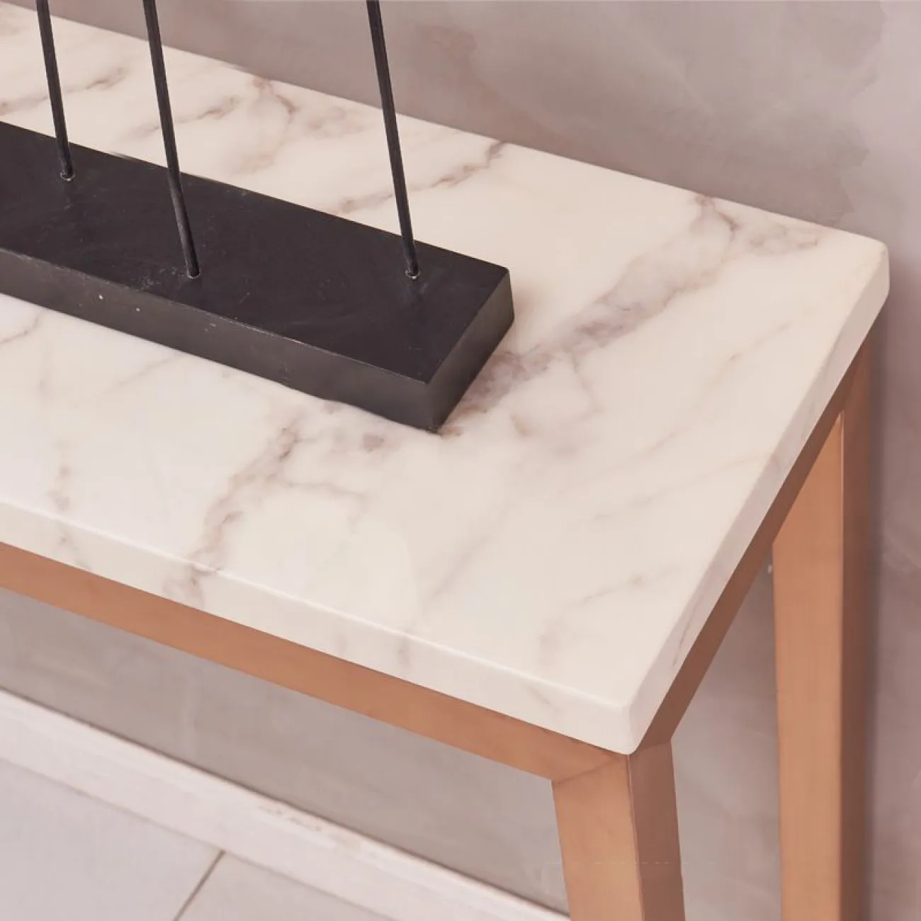 Дизайнерская консоль Vexo Gold