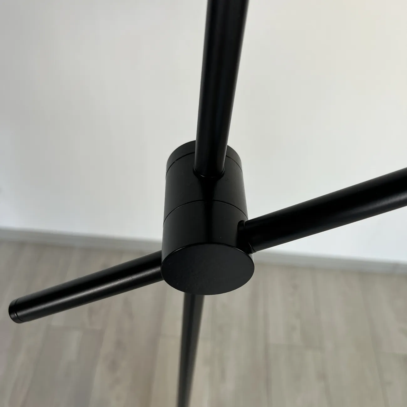 Торшер BOLIA LEAVES black от ImperiumLoft