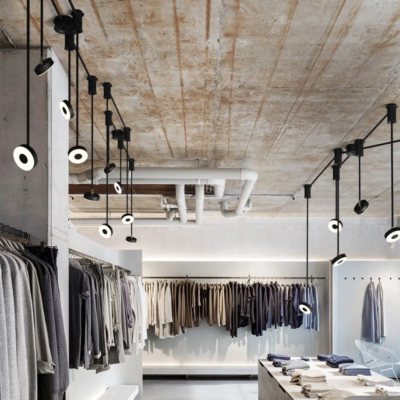 Потолочный светильник STRAIN от ImperiumLoft