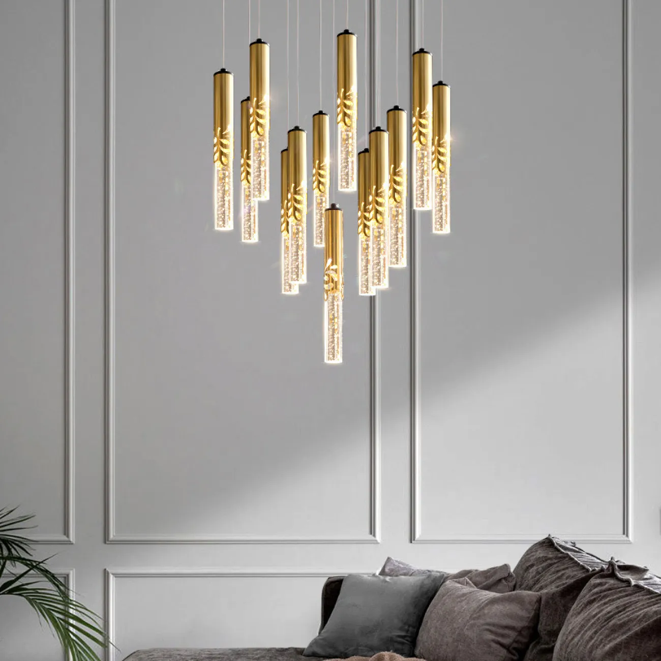 Готовая комбинация подвесных светодиодных светильников с хрустальными рассеивателями в цилиндрическом корпусе с орнаментом JUSTIN MORE