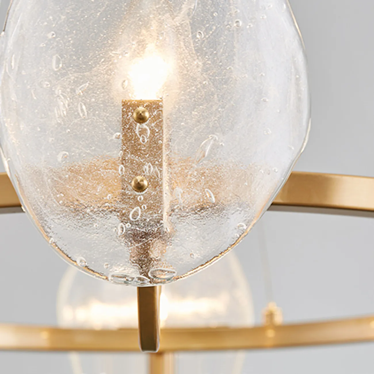 Подвесная кольцевая люстра ICICLES от ImperiumLoft Подвесная кольцевая люстра ICICLES от ImperiumLoft